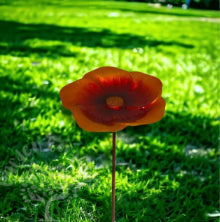 Metal Flower Bird Feeder with Shepherd Hook